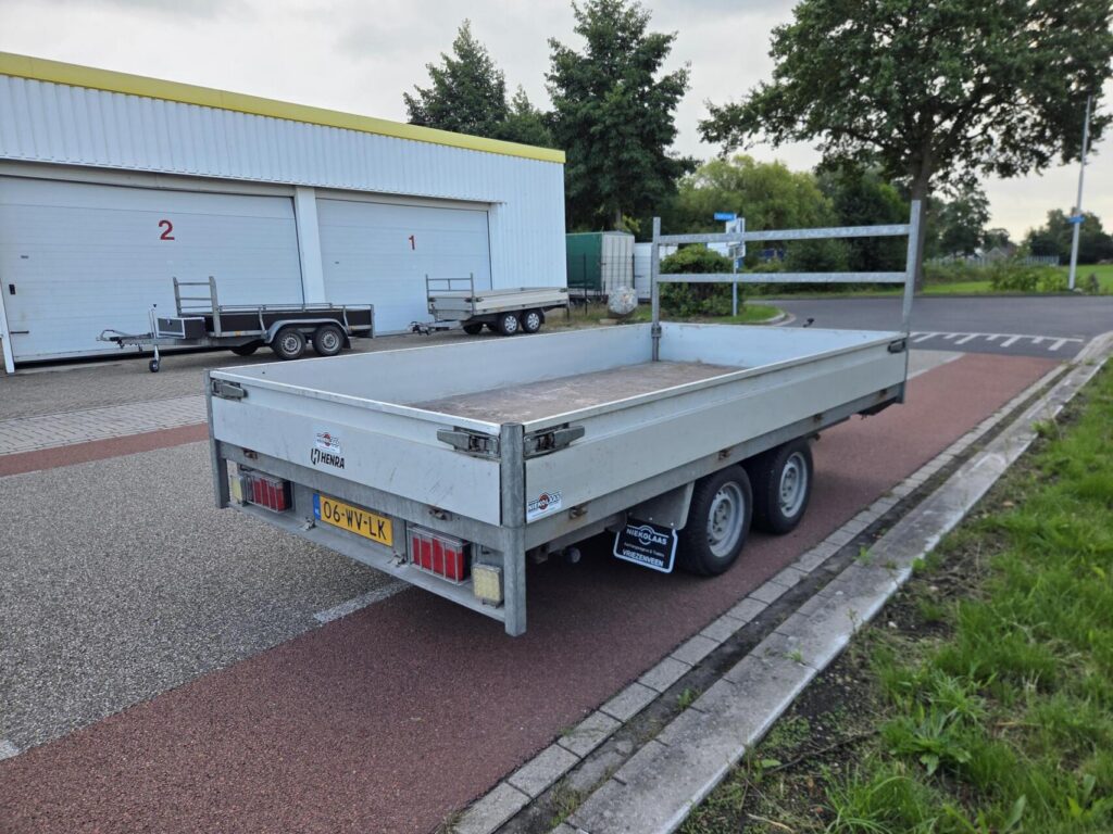 Henra Plateauwagen | 350 x 183 cm | 2700 kg