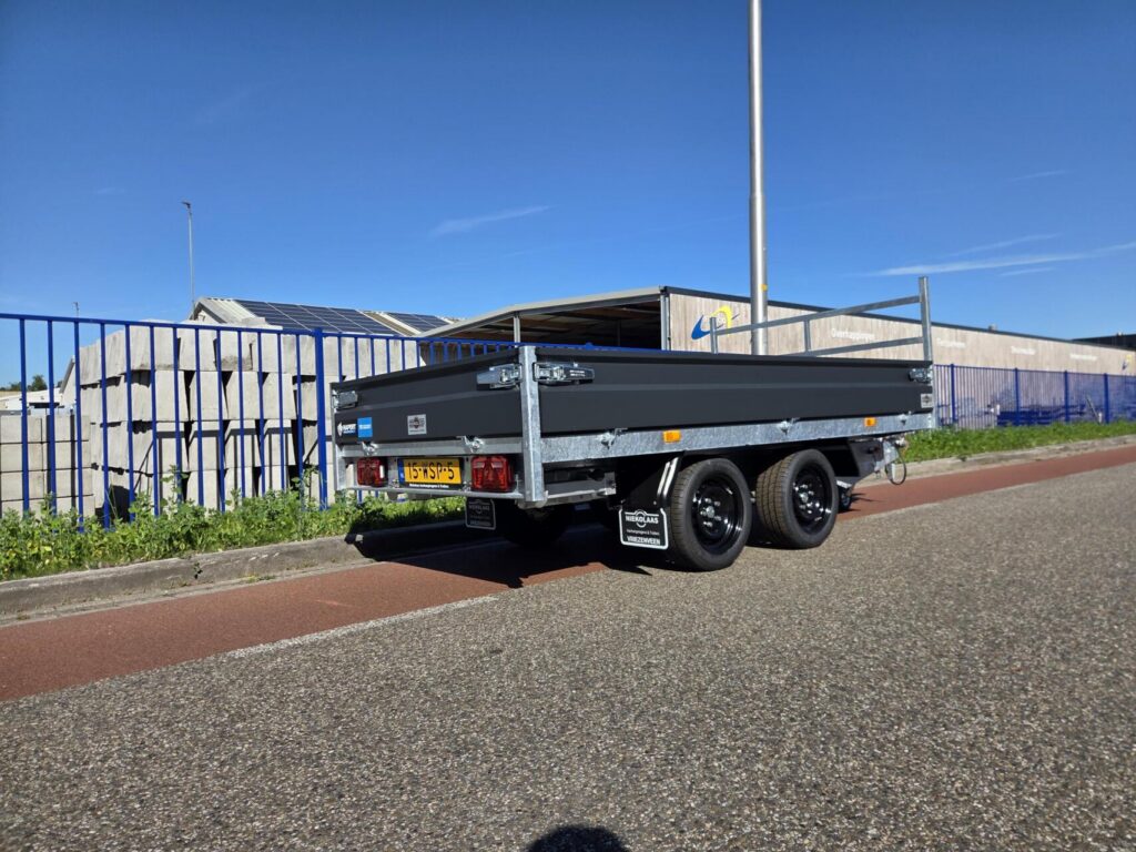 Hapert Cobalt HB-2 | 305 x 160 cm + oprijpakket
