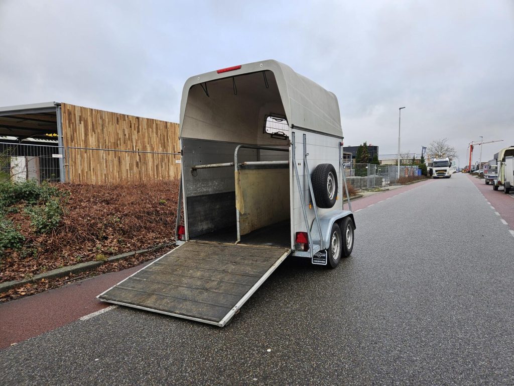 Sluis 2-paards trailer