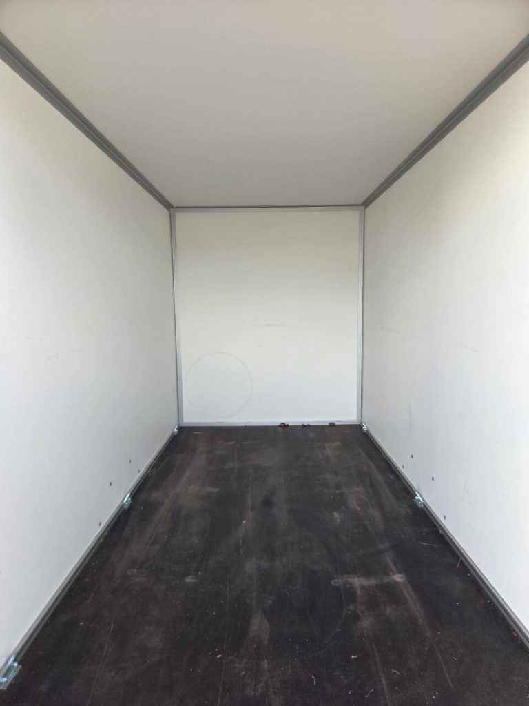 Humbaur Gesloten | 251 x 132 x 152 cm | 1300 kg