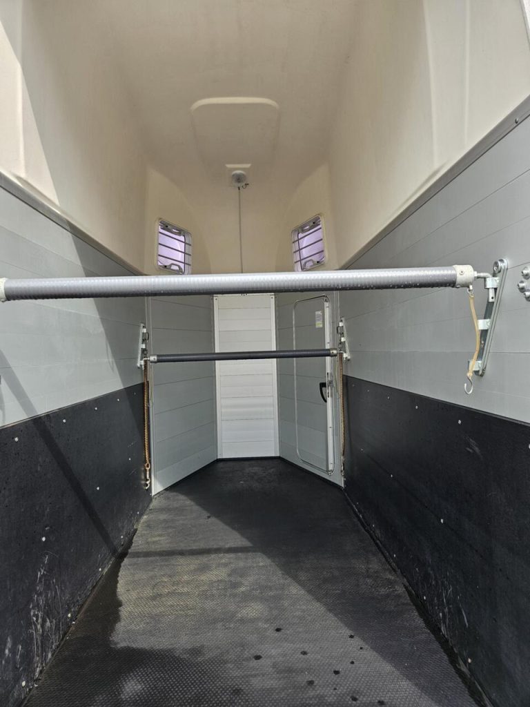 Humbaur 1.5-paards trailer | Aluminium