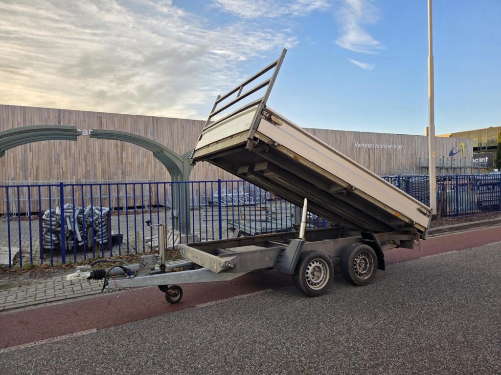 Hapert kipper | 305 x 180 | 3500 kg + oprijpakket