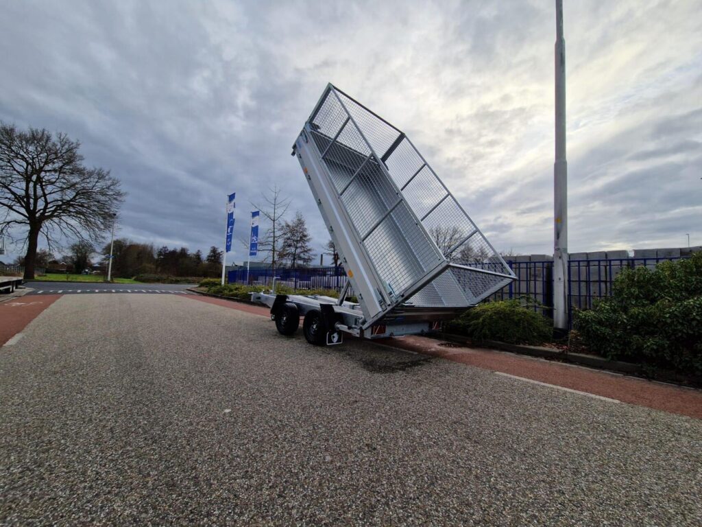Hapert elektrische kipper | 335 x 180 cm | 3000 kg