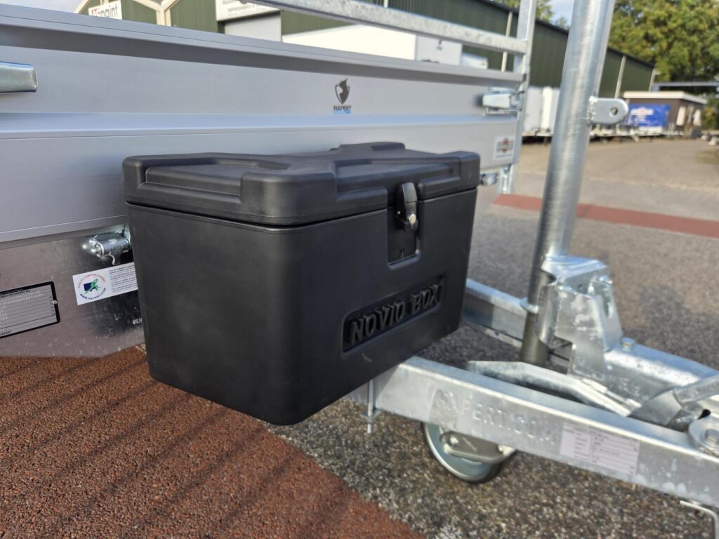 Hapert Plateauwagen | 335 x 180 cm | 2700 kg