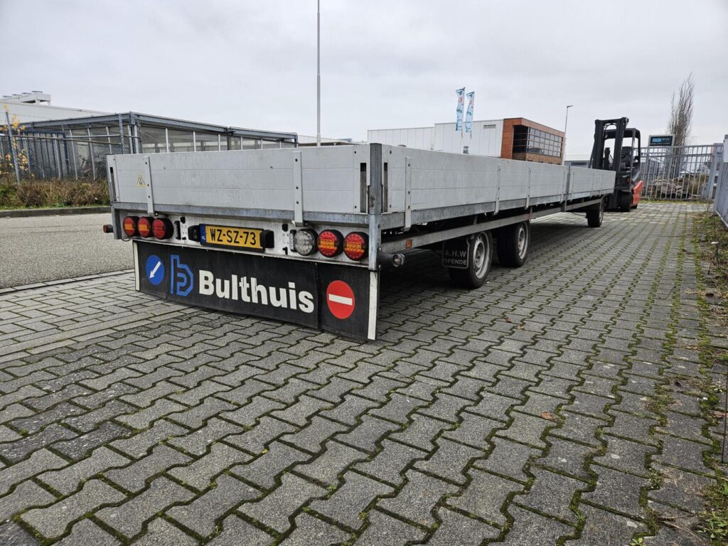 Hulco Schamel | 811 x 203 cm | 3500 kg