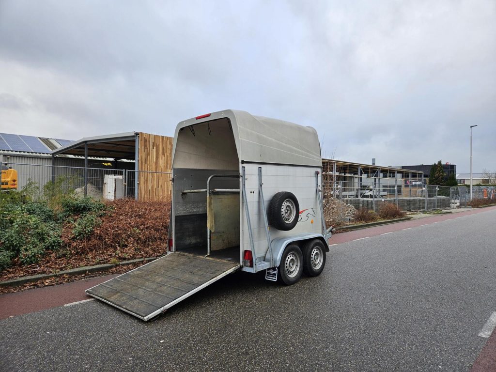 Sluis 2-paards trailer