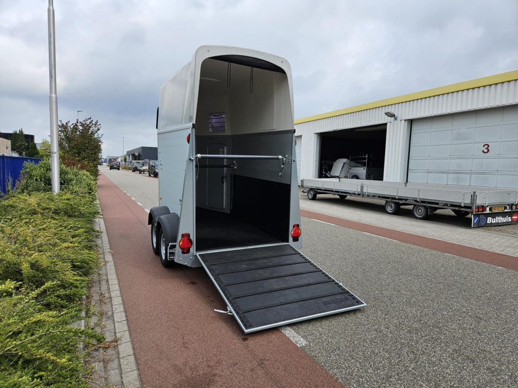 Humbaur 1.5-paards trailer | Aluminium