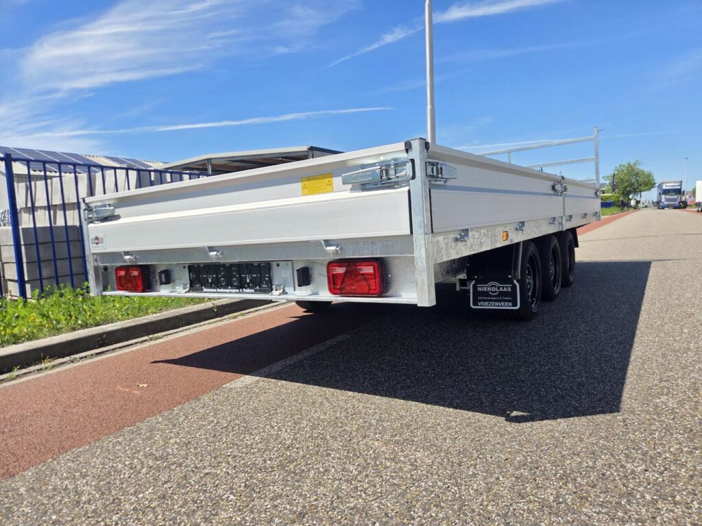 Hapert Azure H-3 | 505 x 200 cm + Paraboolvering