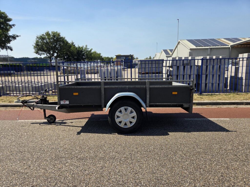 Hapert Bakwagen | 1350 kg | 252 x 130 cm