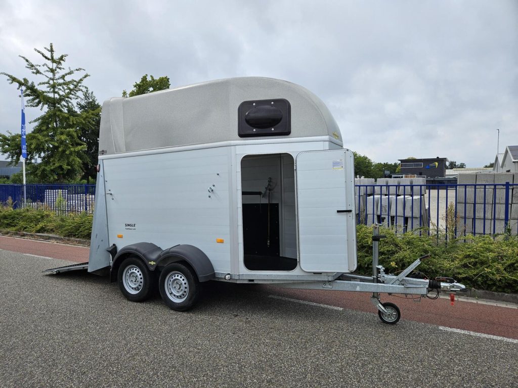 Humbaur 1.5-paards trailer | Aluminium