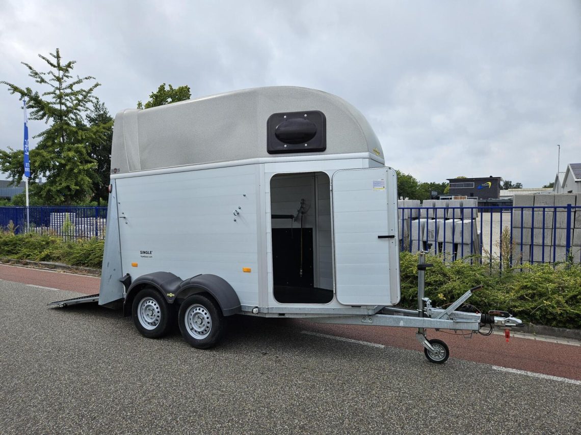 Humbaur 1.5-paards trailer | Aluminium