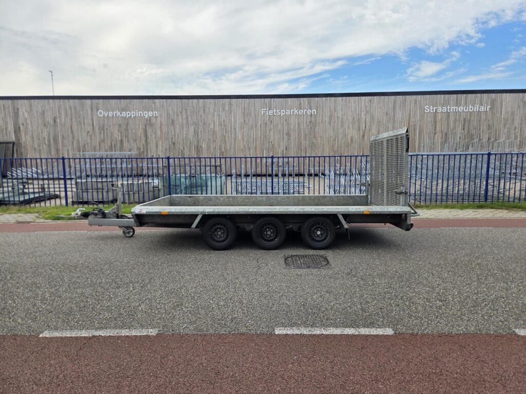 Hapert Machinetransporter | Paraboolvering