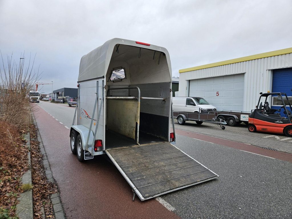 Sluis 2-paards trailer