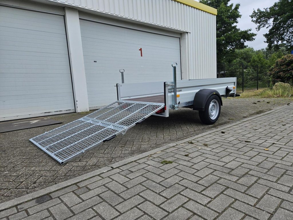 Humbaur bakwagen + deelbare achterklep