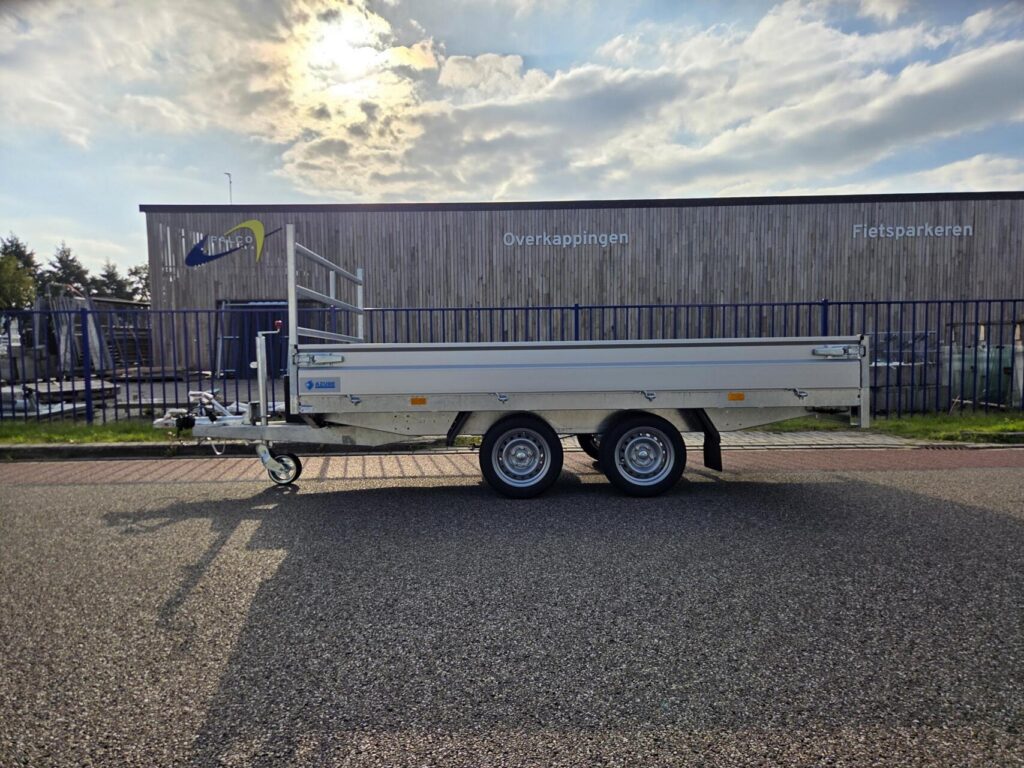 Hapert Plateauwagen | 335 x 180 cm | 2700 kg