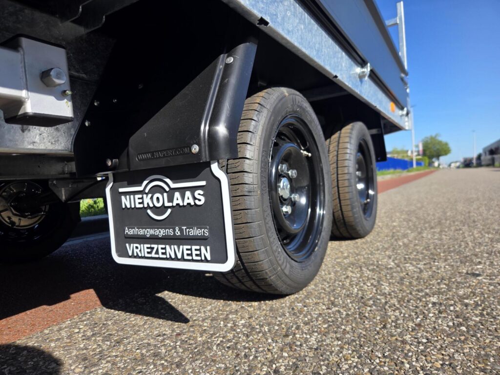 Hapert Cobalt HB-2 | 305 x 160 cm + oprijpakket