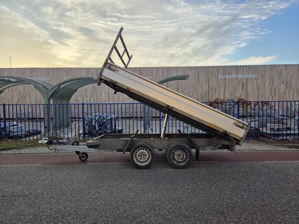 Hapert kipper | 305 x 180 | 3500 kg + oprijpakket