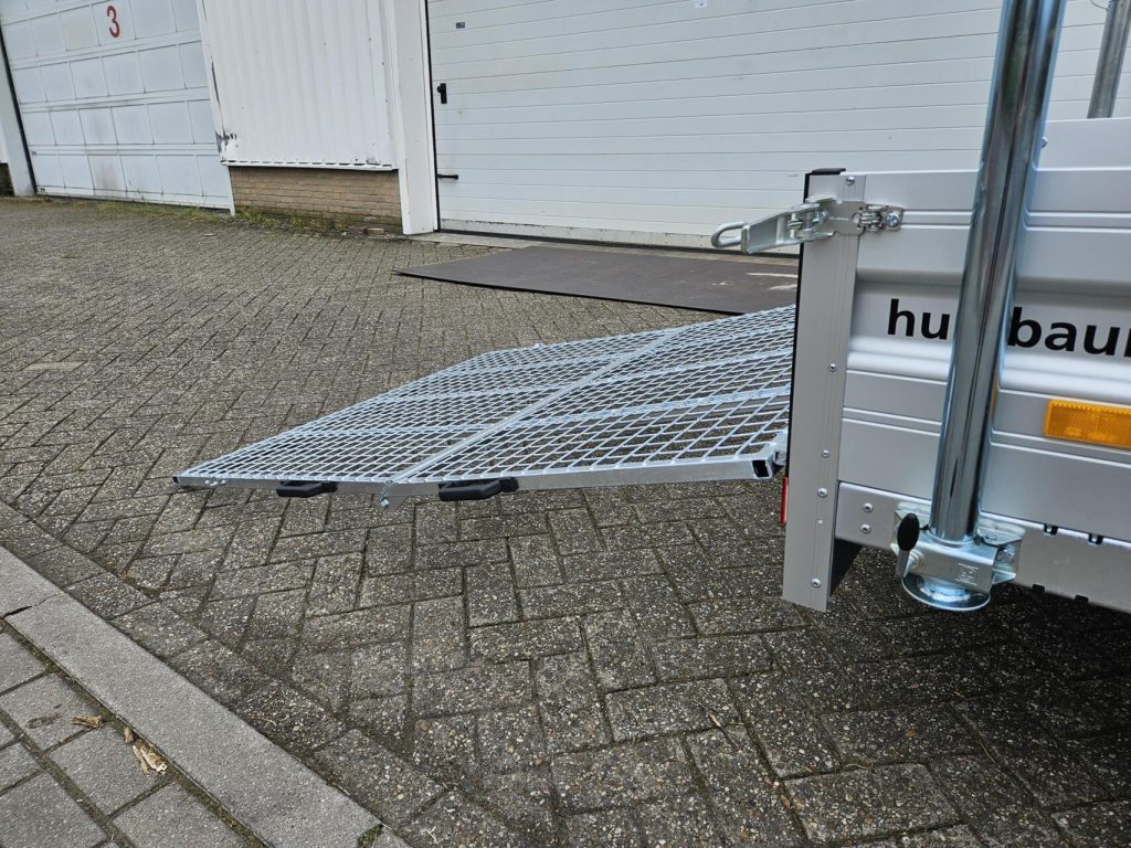 Humbaur bakwagen + deelbare achterklep