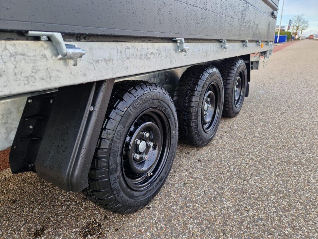 Hapert Cobalt HM-3+ | 405 x 200 cm | 3500 kg