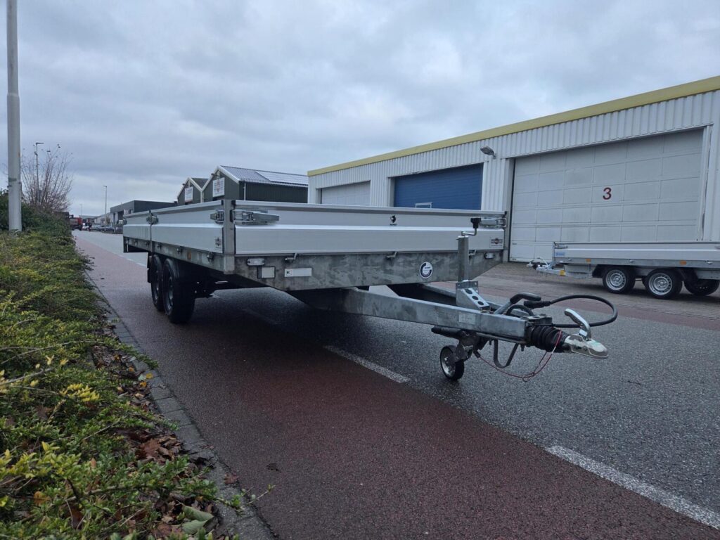 Hapert Plateauwagen | 505 x 220 cm | Paraboolvering