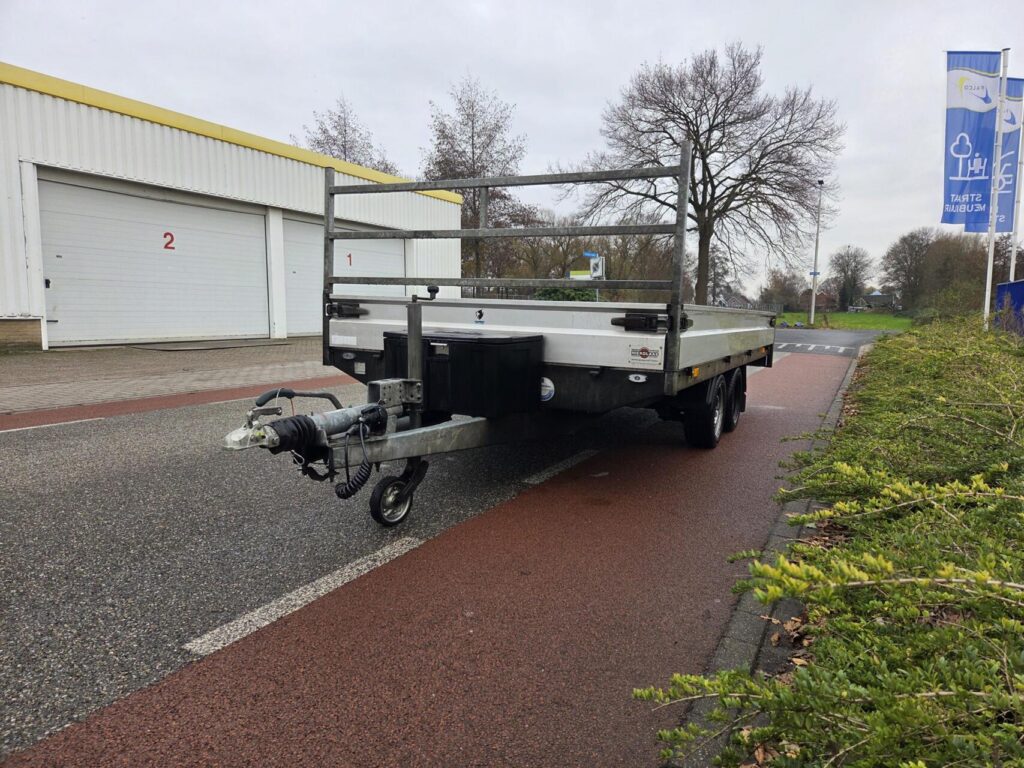 Hapert Plateauwagen | 405 x 200 cm | Paraboolvering