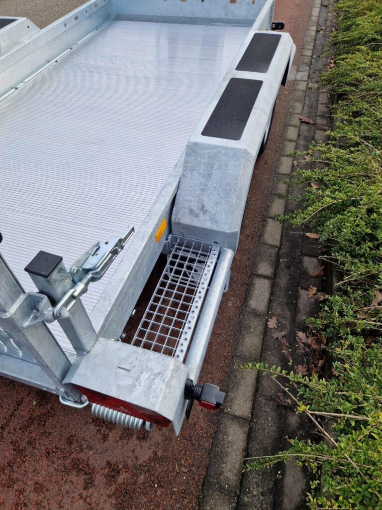 Hapert Machinetransporter | 305 x 139 cm | 3000 kg